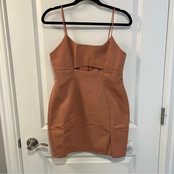 ASOS design  mini structured dress with under bust cut out detail size 6 - Picture 7 of 11